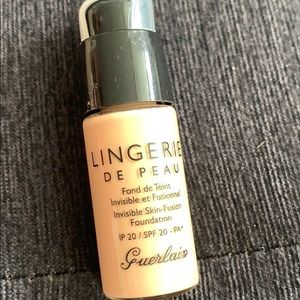 Guerlain lingerie de peau foundation